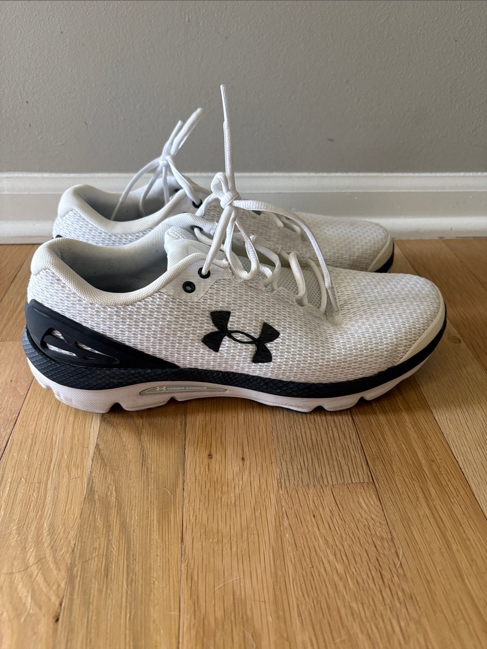 Under Armour Men’s White Athletic Running Shoes with Black Details